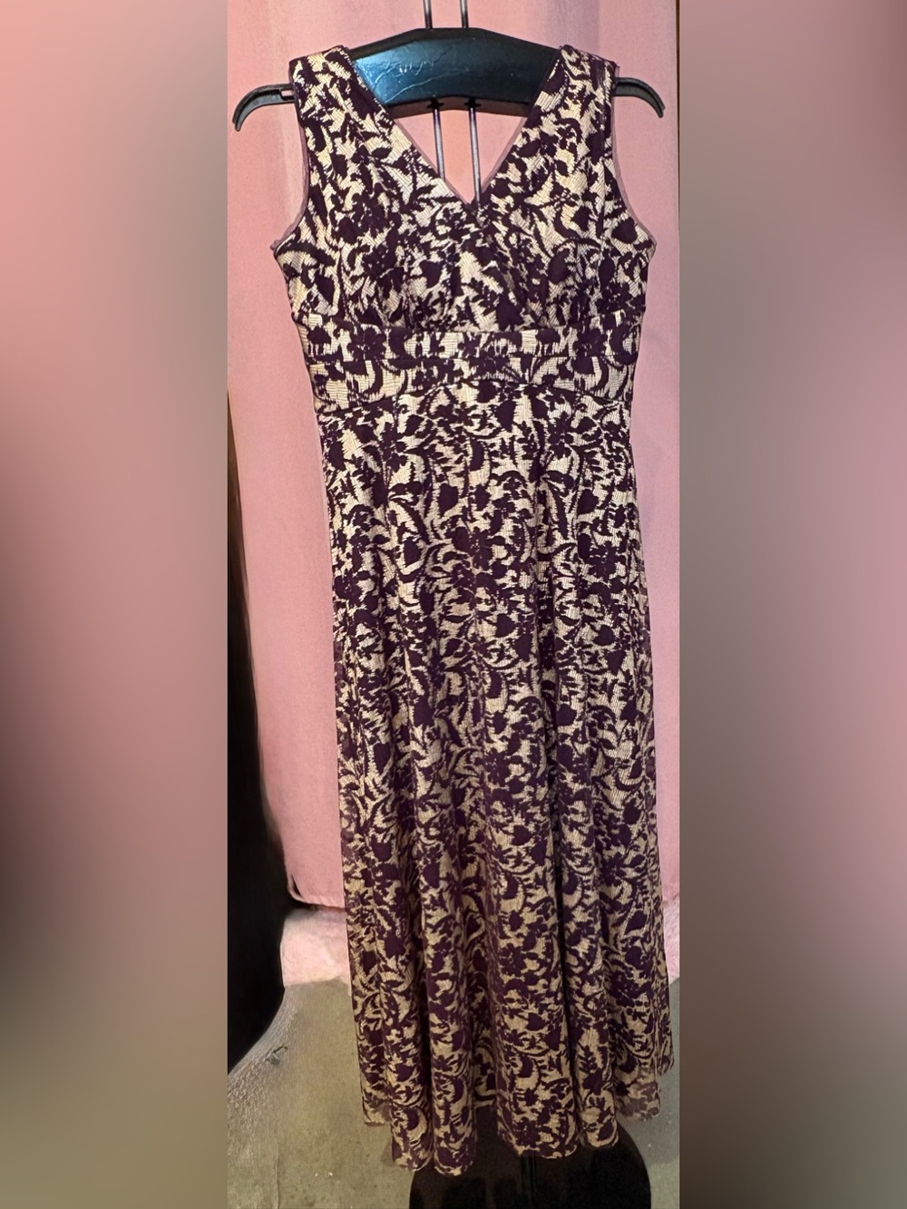 Women's Purple and Cream Printed Gown Size 16